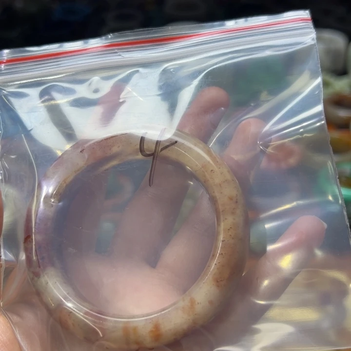 未镶嵌手镯石英质玉4