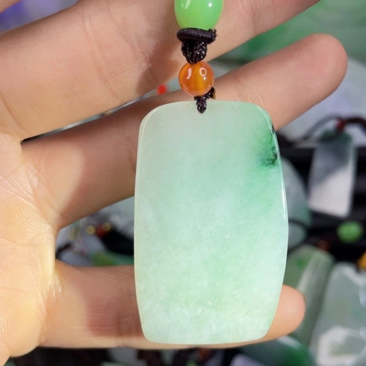 翡翠未镶嵌挂件片料