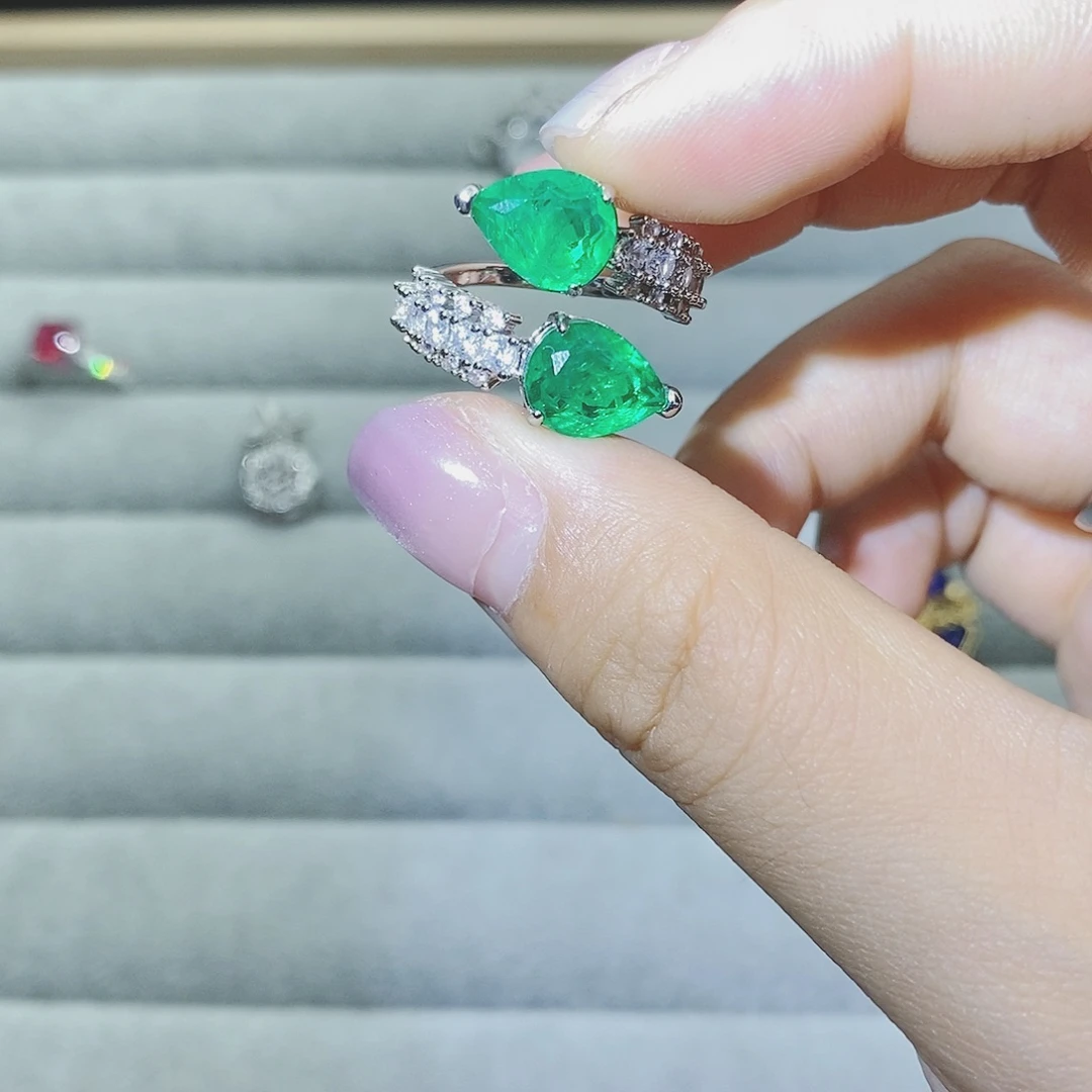 【闪购商品】银S925镶嵌耳饰托帕石