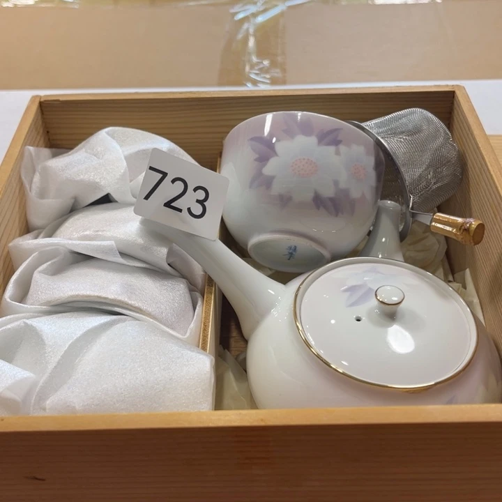 盖碗瓷器制作工艺精湛
