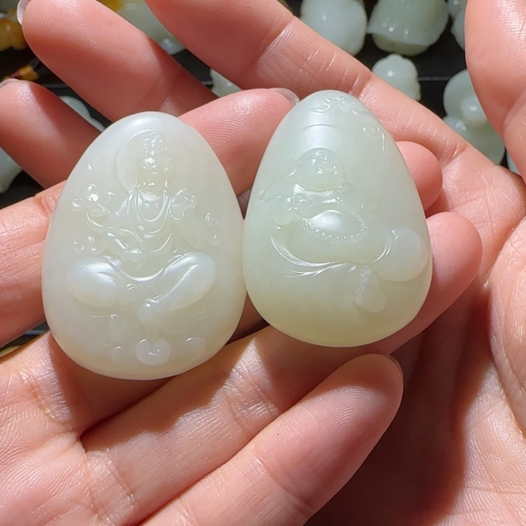 受***人和田玉未镶嵌颈饰