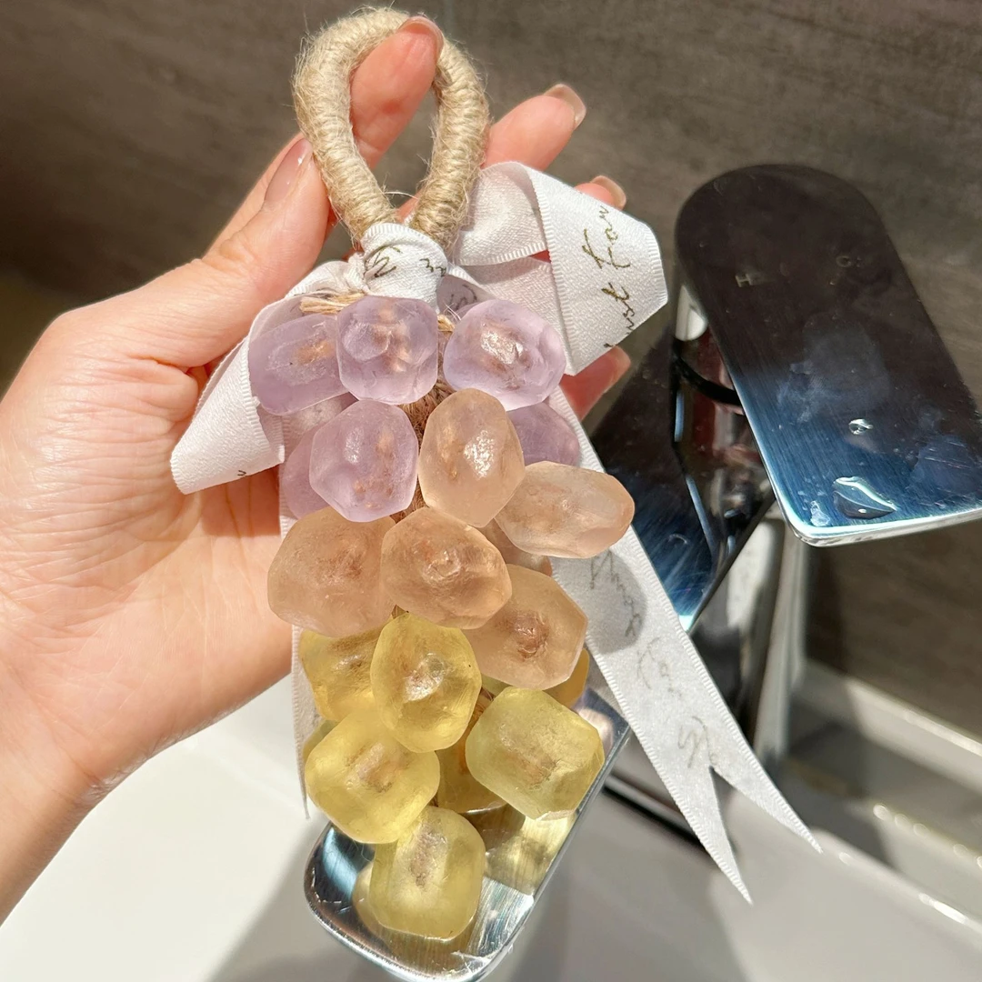 IT`S A 10 水晶钻石葡萄香皂整串手工持久留香清新复古礼盒伴手礼