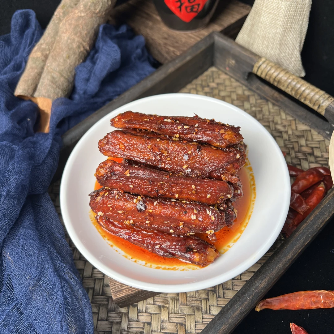 云南特色美食佤味麻辣鸭翅肠解馋追剧小零食