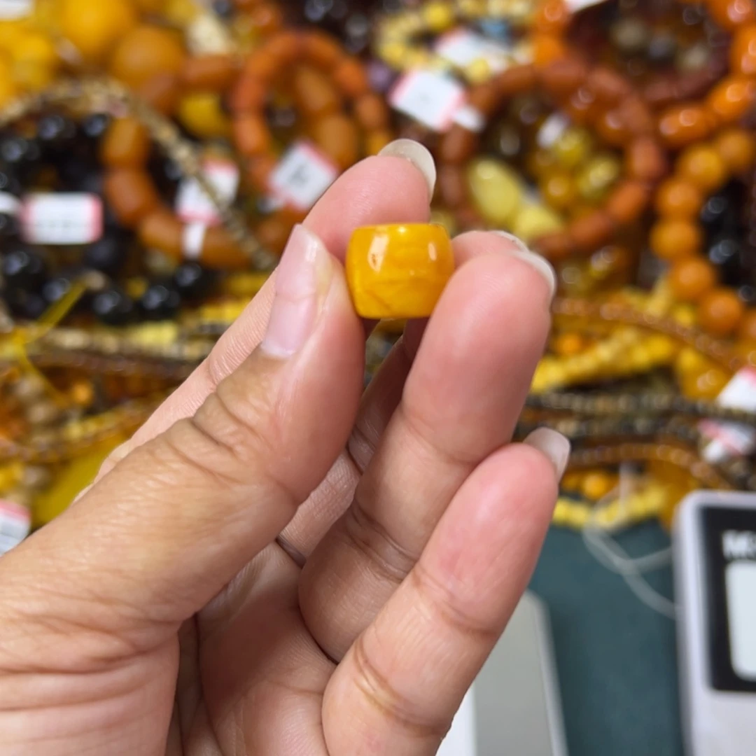 未镶嵌琥珀珠宝奇石694有伤