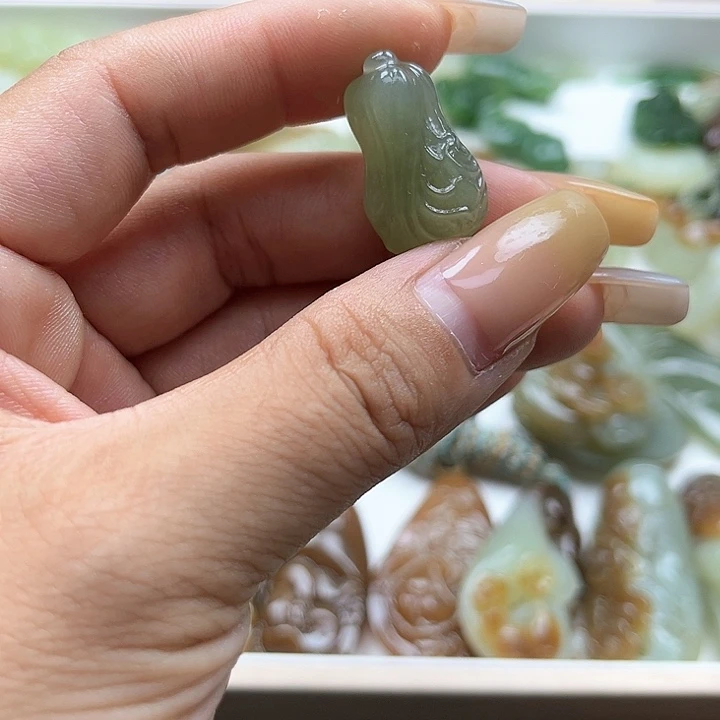 【闪购商品】和田玉未镶嵌颈饰
