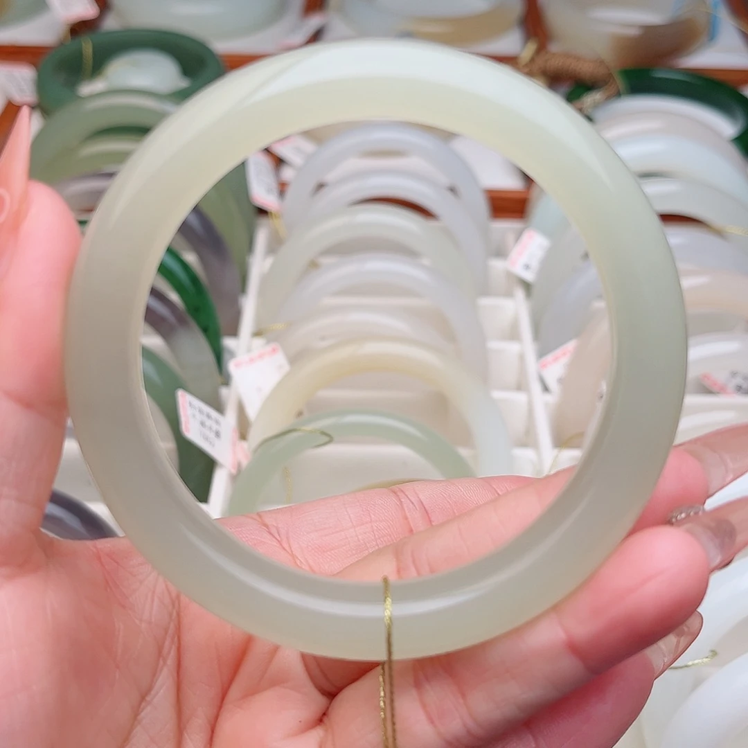 和田玉未镶嵌手镯59.5