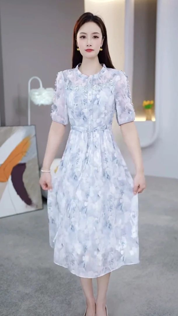 [依铭服饰] A888857-1#2025 夏季 新款 减龄 收腰 显瘦  连衣裙