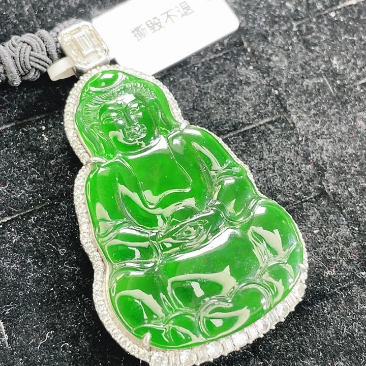 翡翠未镶嵌颈饰78