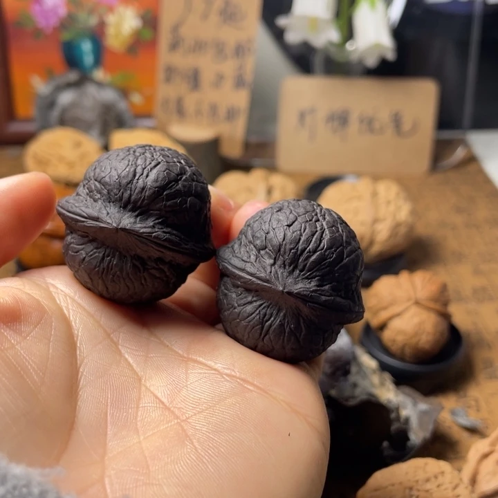 ゞ*囍云南铁核桃默认微瑕97