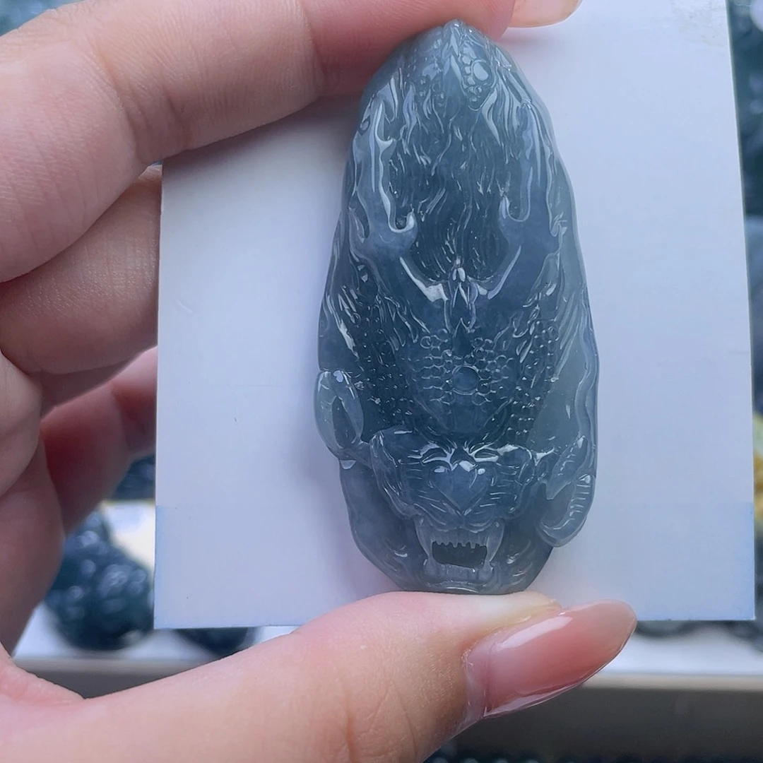 翡翠未镶嵌颈饰翡翠未镶嵌