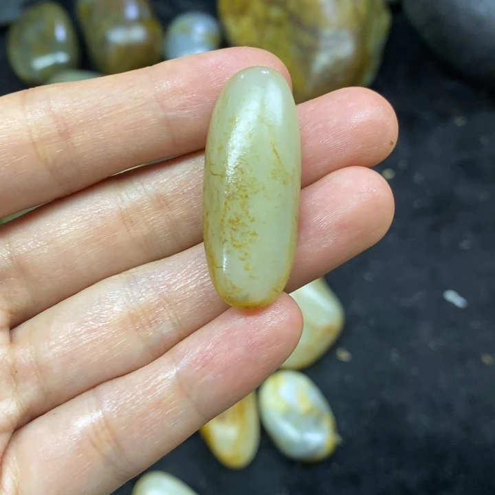未镶嵌和田玉（糖玉）挂件乡**处