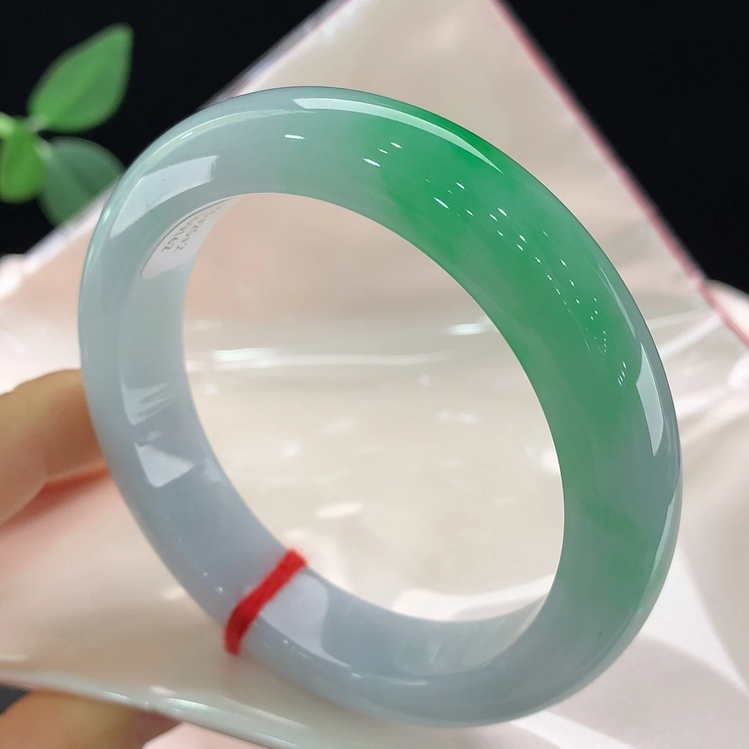 翡翠未镶嵌手镯0162