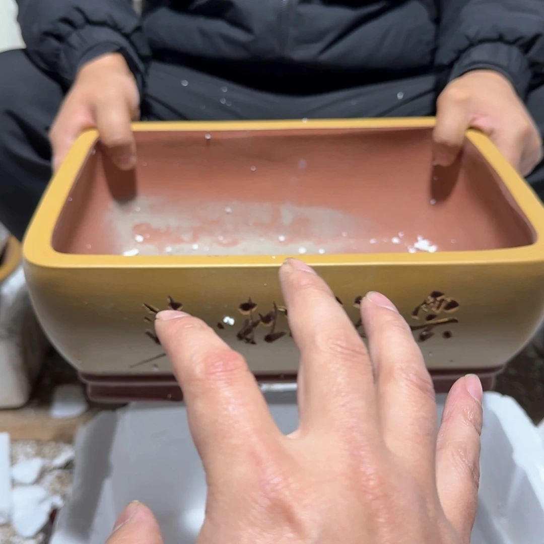 紫砂花盆口径28 20高度10