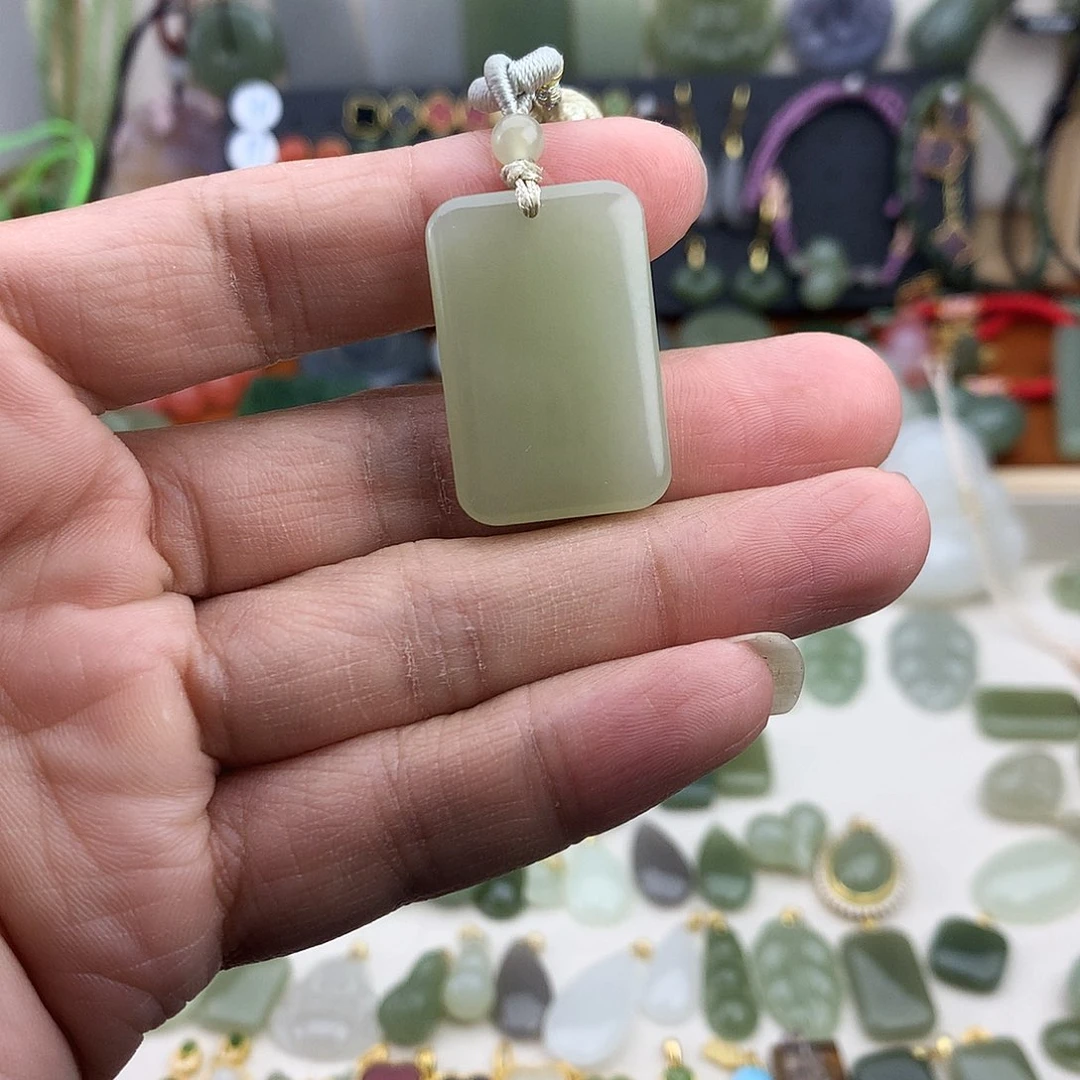 和田玉未镶嵌吊坠(不含链)