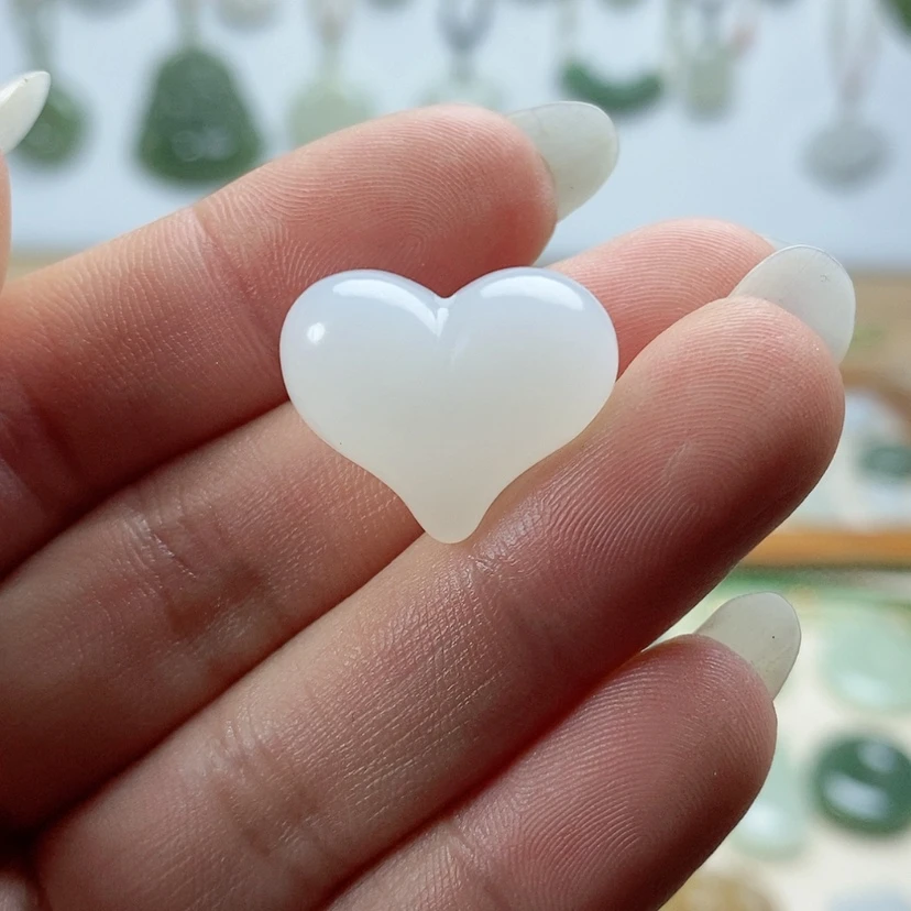 【闪购商品】颈饰未镶嵌和田玉