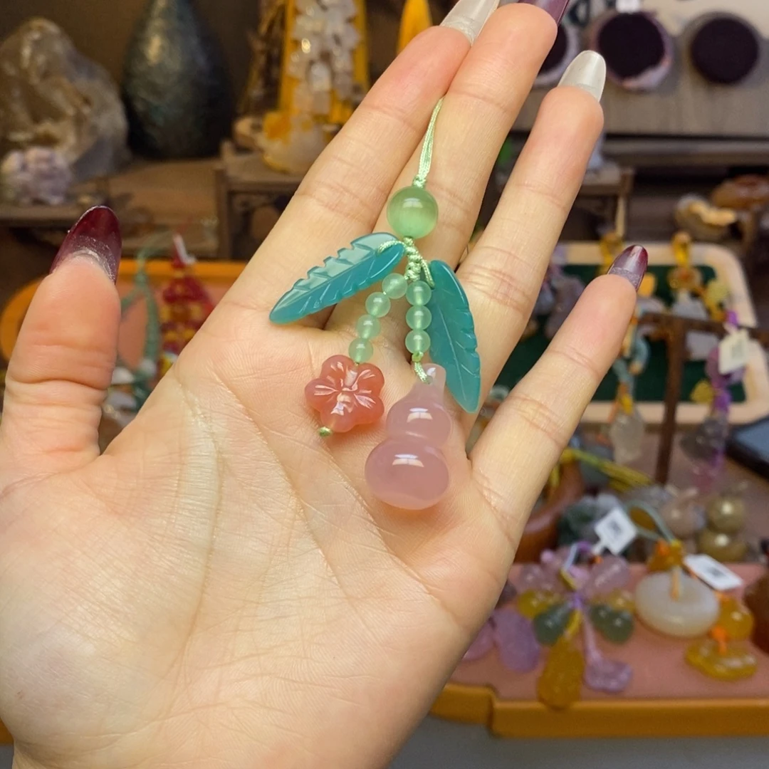 玛瑙/玉髓未镶嵌车挂挂件