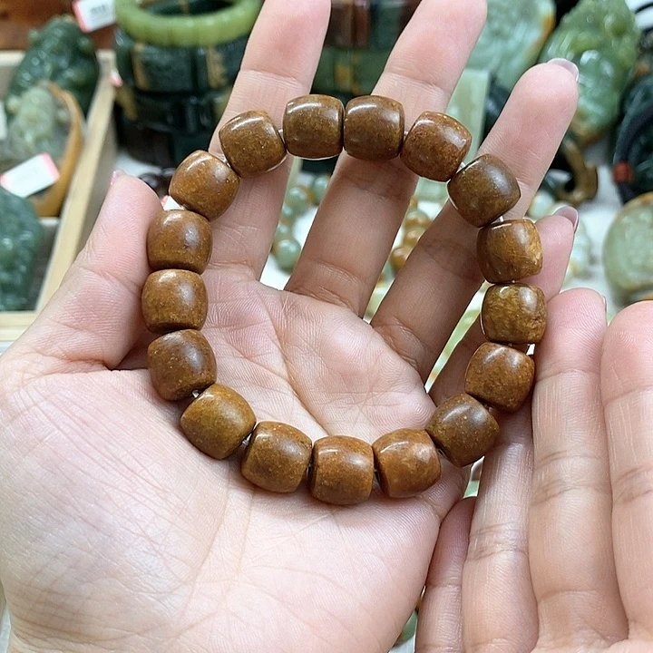 未镶嵌手链透闪石质玉公***贝