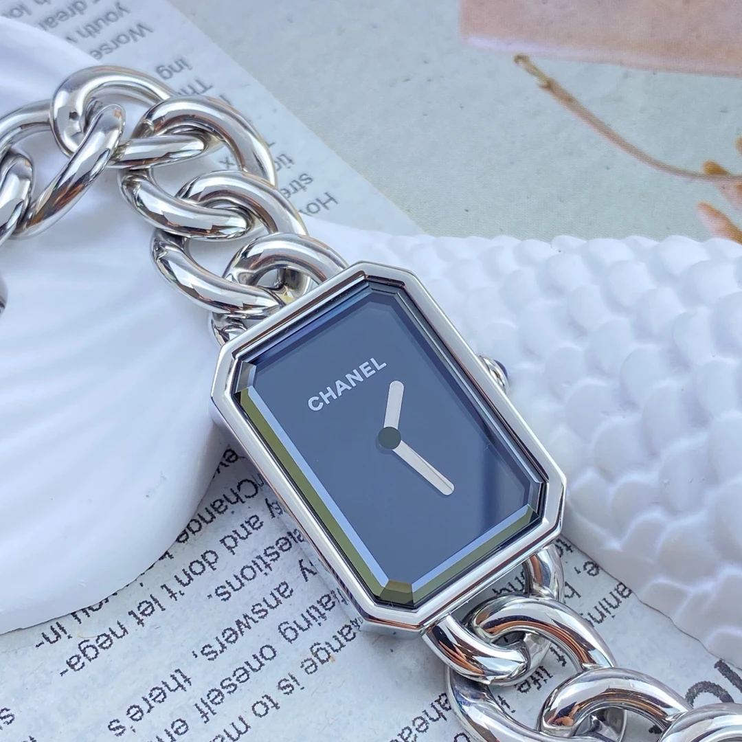 99新 Chanel/香奈儿 方糖女士精准石英腕表  20x28表径