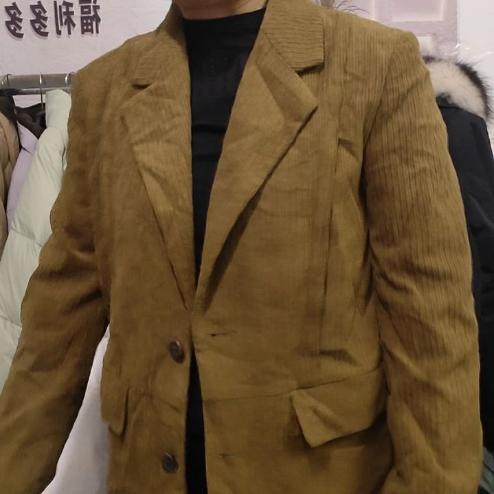 外套穿着舒服透气性