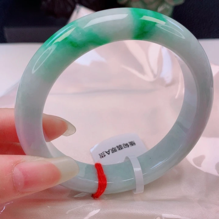 翡翠未镶嵌手镯58圈