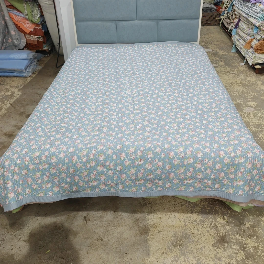 莫小柔宽边床盖（蓝色摩尔）2米✕2.3米