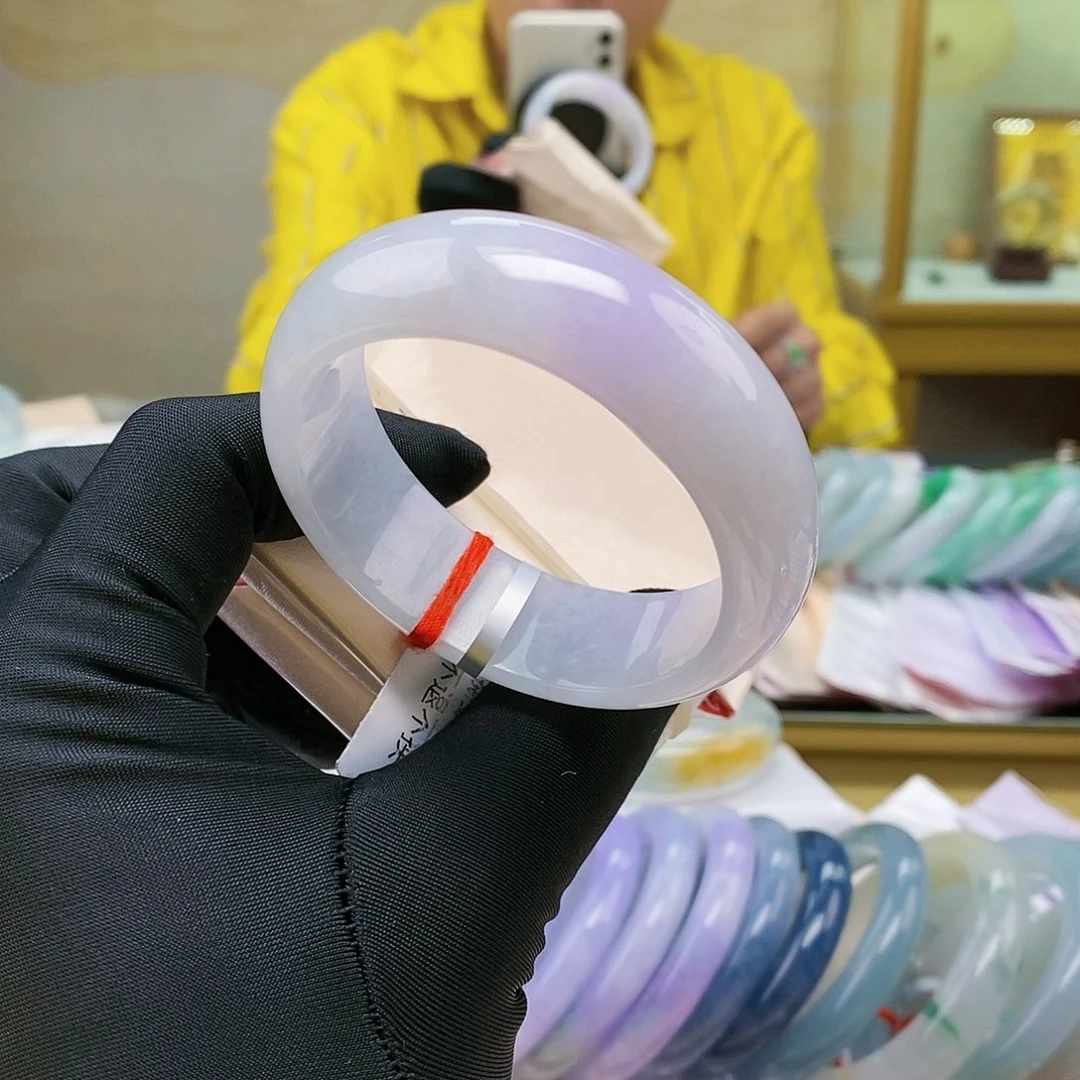 【闪购商品】翡翠手镯未镶嵌菲*巨轮