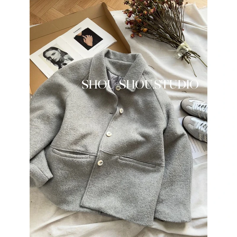 【菲菲】芝芝糖霜-大码羊毛翻领插肩袖氛围感显瘦短款大衣S02317