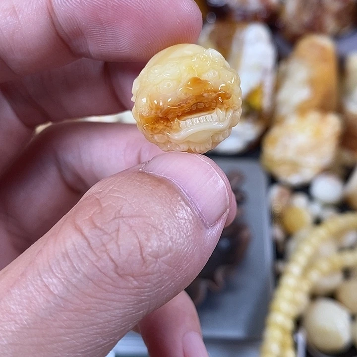 裸石琥珀未镶嵌我