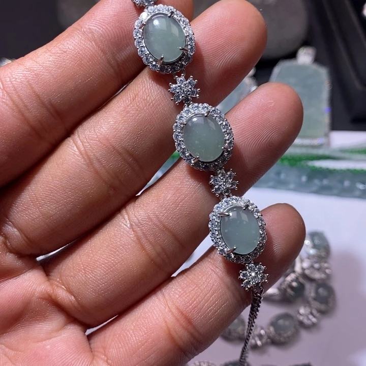 翡翠未镶嵌颈饰天然翡翠