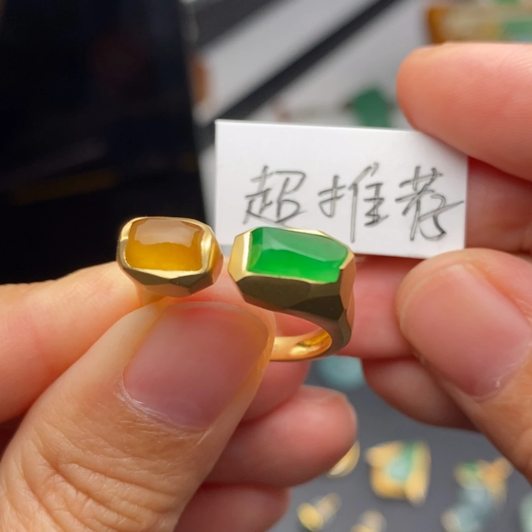 翡翠18K金镶嵌戒指    时光双色戒