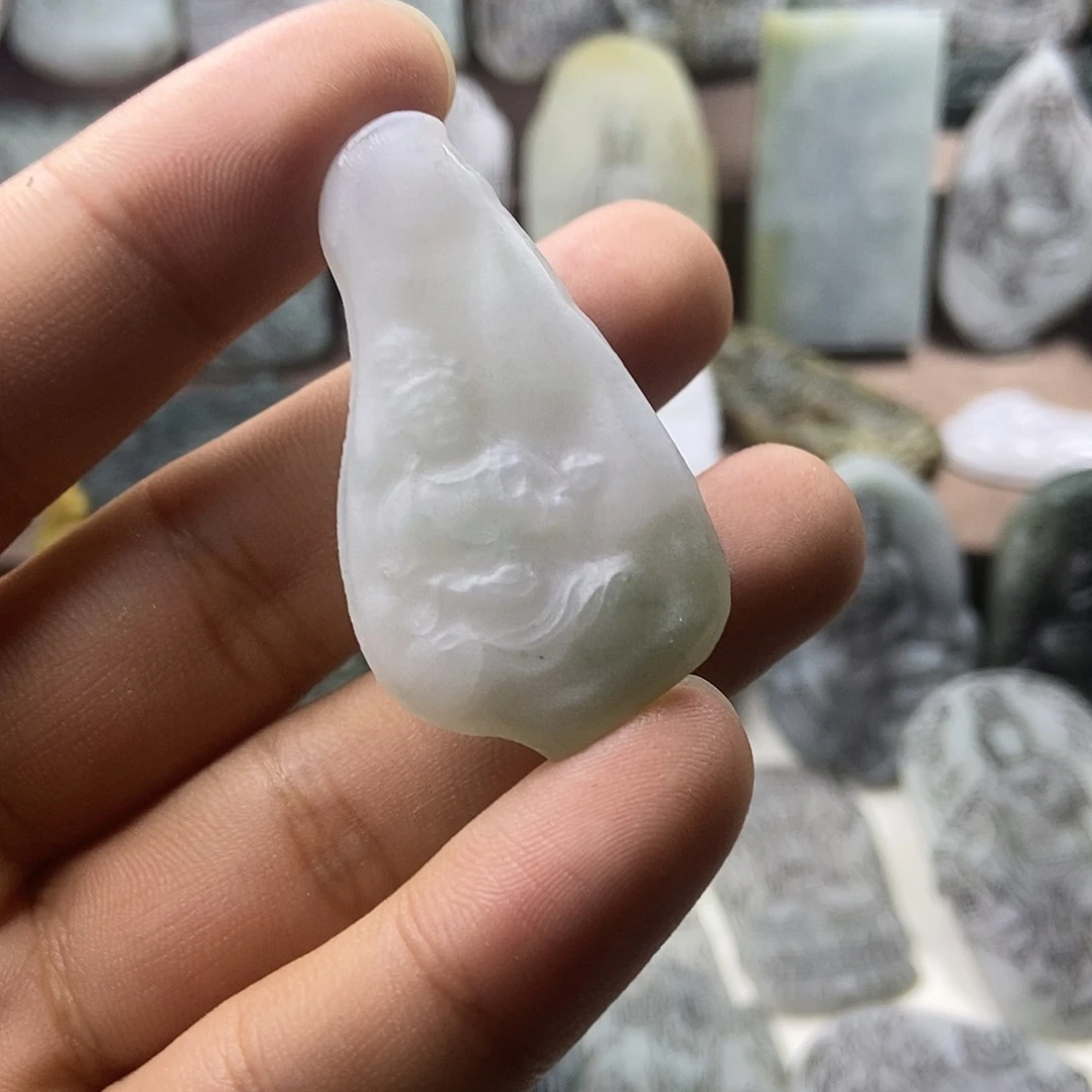 定制翡翠未镶嵌翡翠