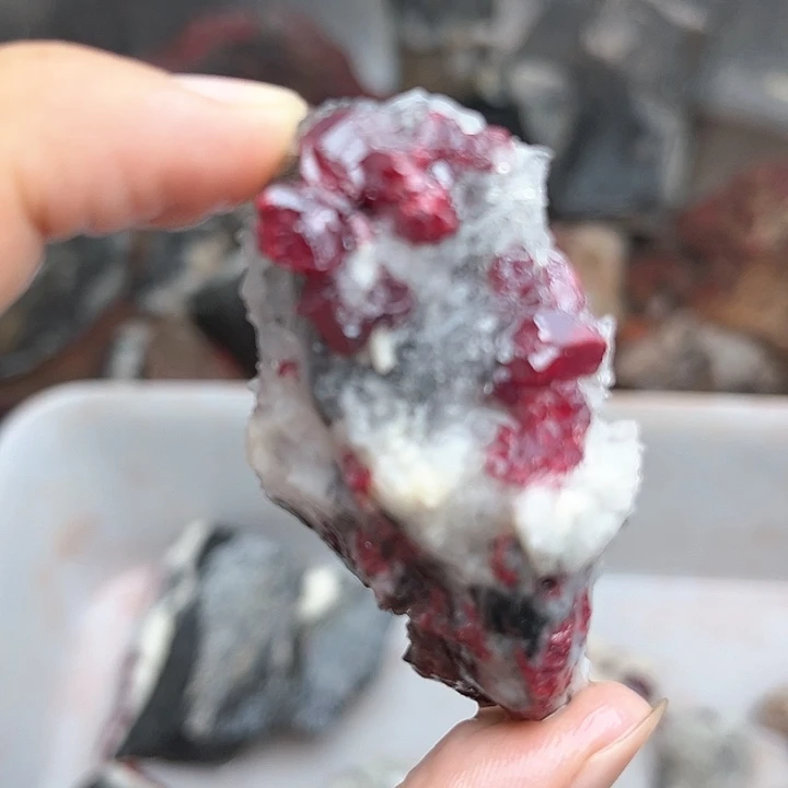 【闪购商品】天然辰砂天然原矿朱砂摆件