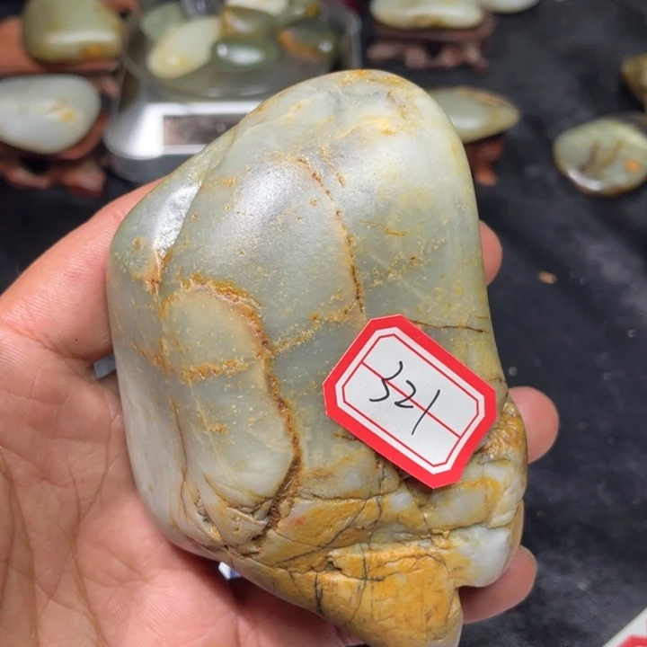 颈饰未镶嵌和田玉321