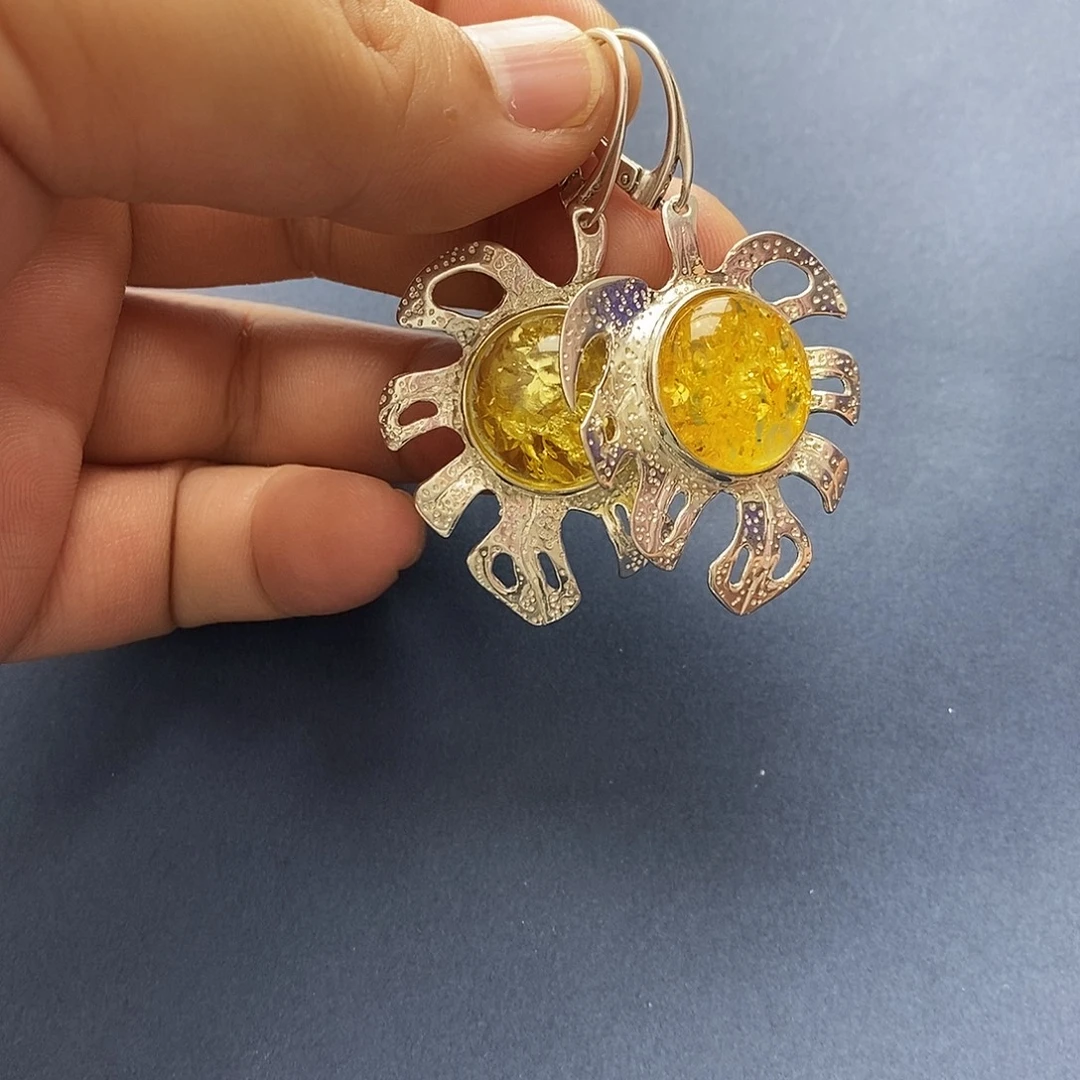 琥珀未镶嵌裸石耳坠