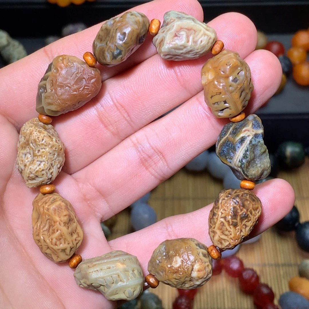 玛瑙/玉髓未镶嵌阿拉善戈壁玛瑙