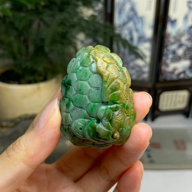 毛货 黄加绿龟背福在眼前挂件 天然翡翠A