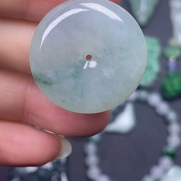 翡翠未镶嵌颈饰天然缅甸翡翠A货