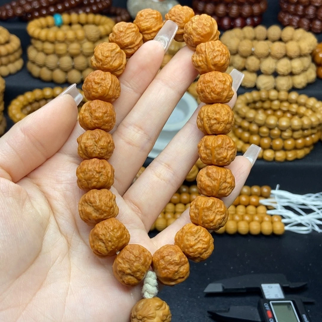 猴头核桃吊坠淘*淘蟾宗手持