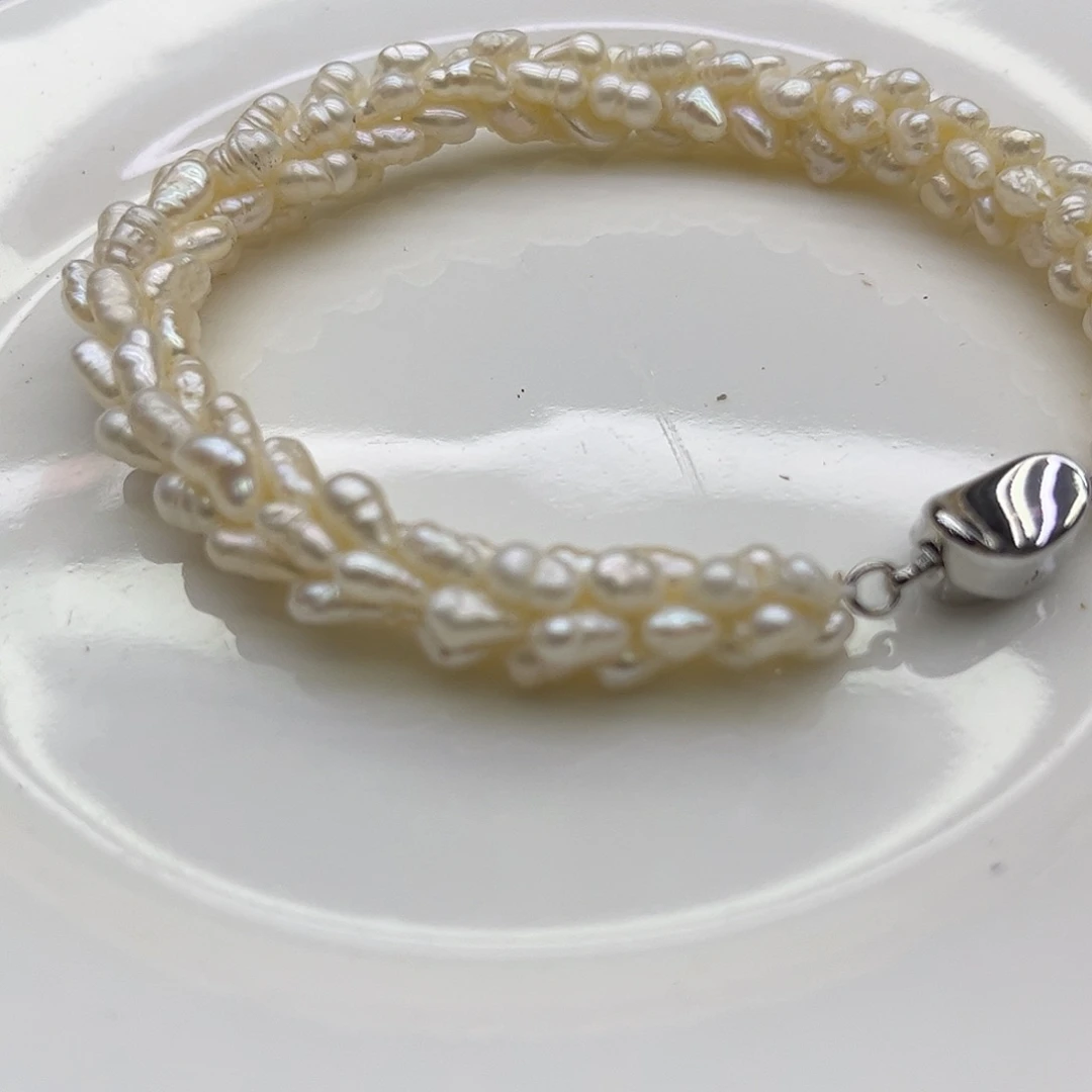 淡水珍珠钛钢颈饰