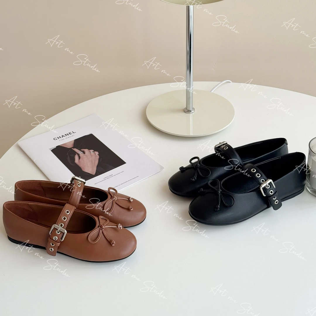 缪系胎羊皮云端感解放双足调节款两色平底鞋w24278