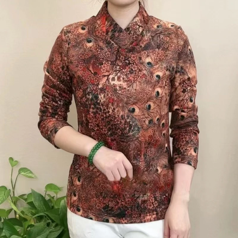 秋冬新款修身显瘦时尚V领印花长袖打底衫大码遮肚子减龄洋气上衣