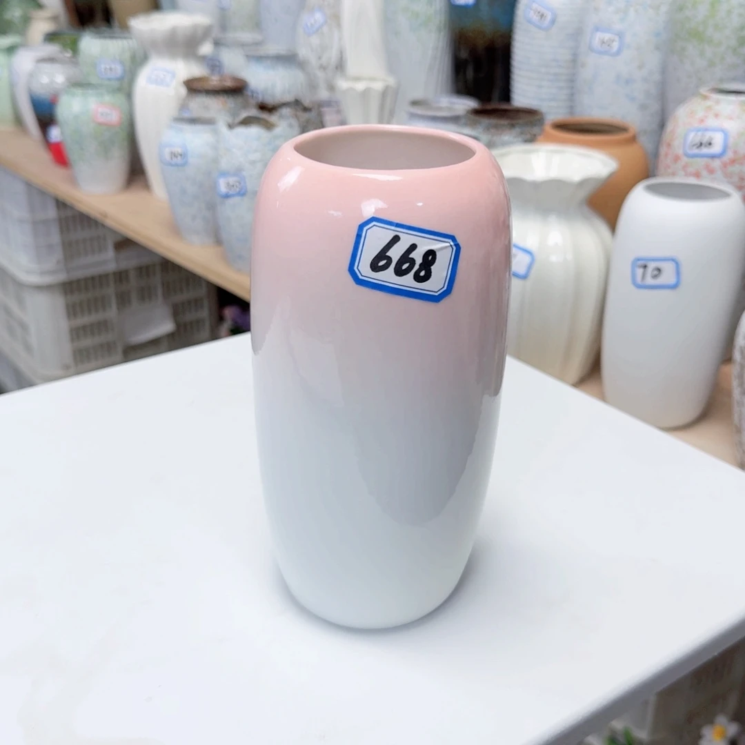 668号陶瓷高20厘米一个