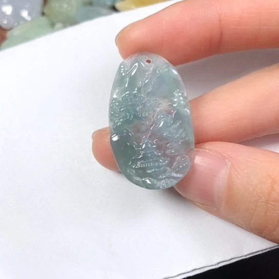 翡翠未镶嵌颈饰缅甸A货，每天下午1点半开播