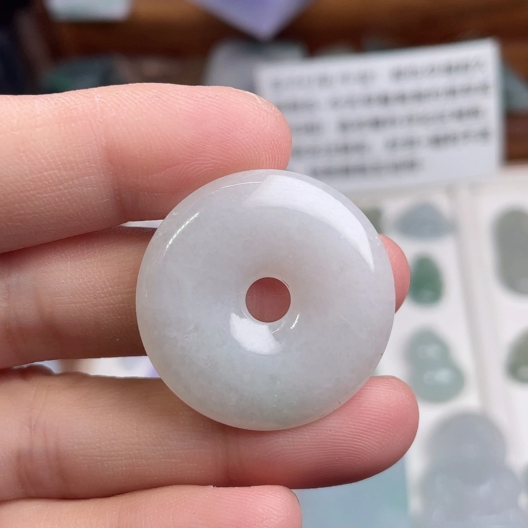 翡翠未镶嵌颈饰翡翠平安扣