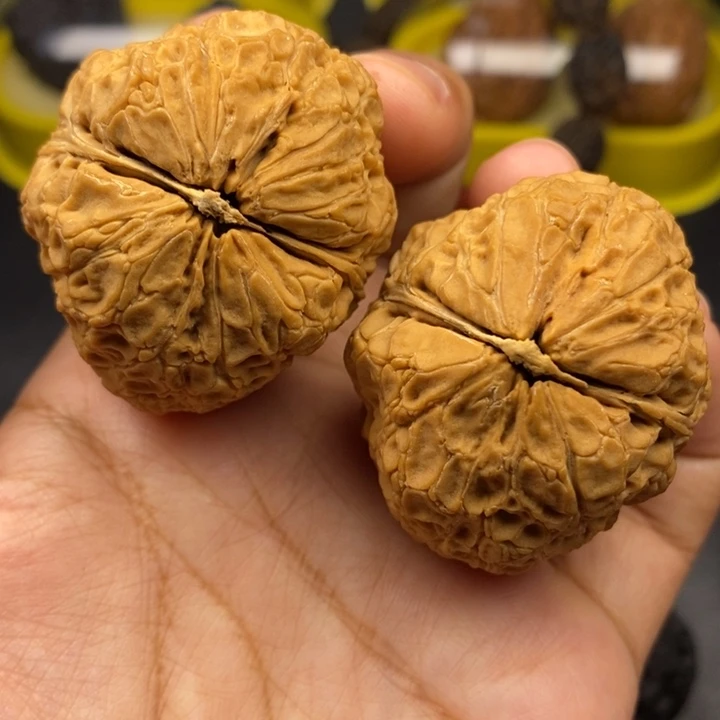 文玩核桃把件44尺蟾祖67克