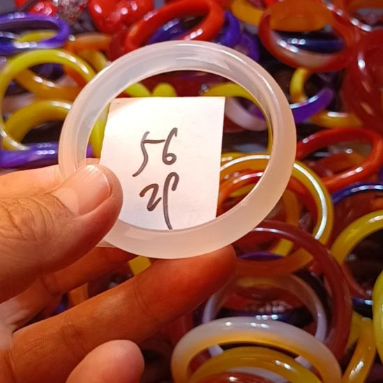 玛瑙/玉髓手镯未镶嵌