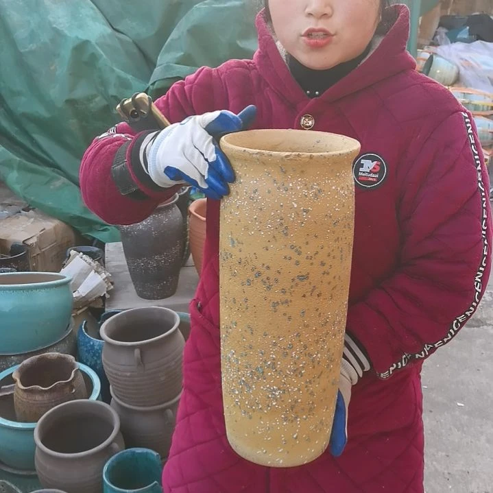 红陶口17高42瑕疵