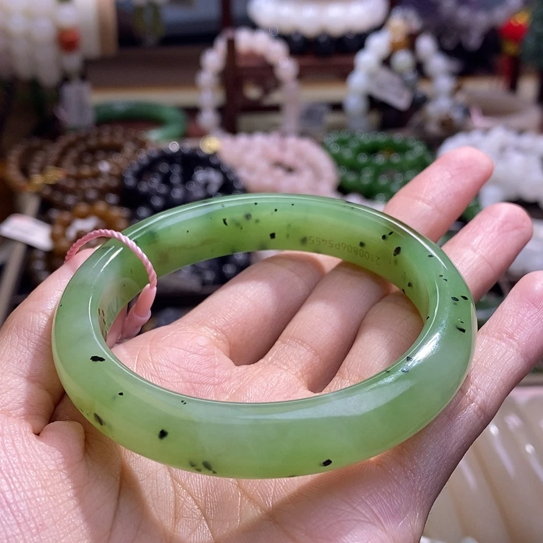 颈饰未镶嵌和田玉碧玉乌兰海带糖手镯54.7圈口