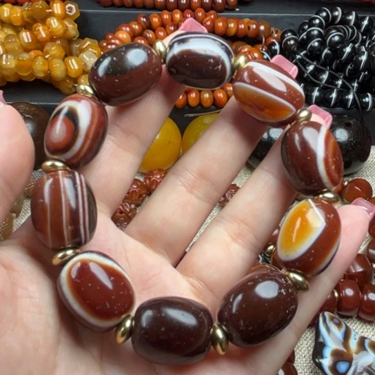 玛瑙/玉髓颈饰未镶嵌