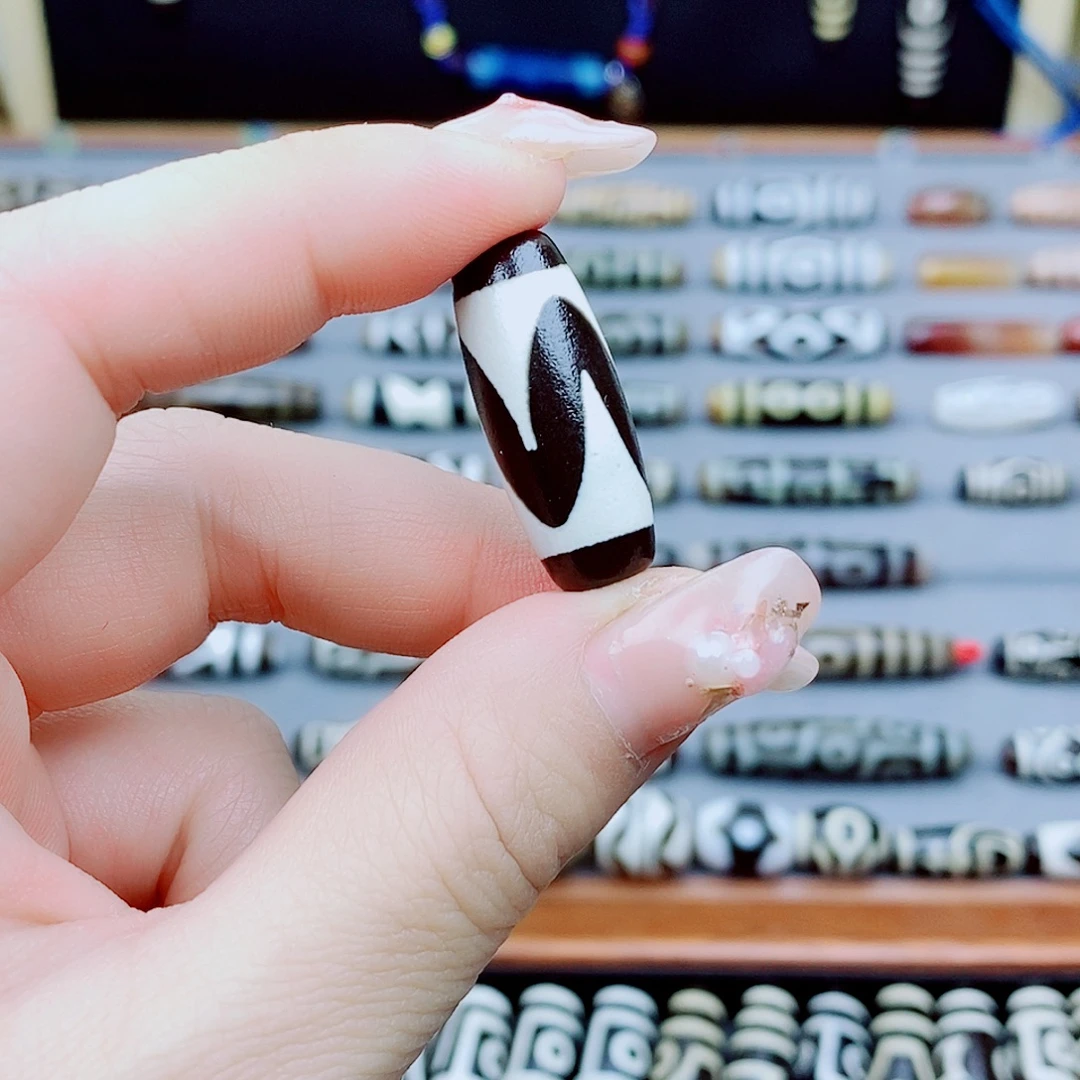 山***客玛瑙/玉髓未镶嵌颈饰